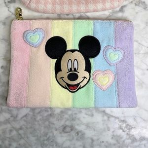 Stoney Clover Lane flat pouch